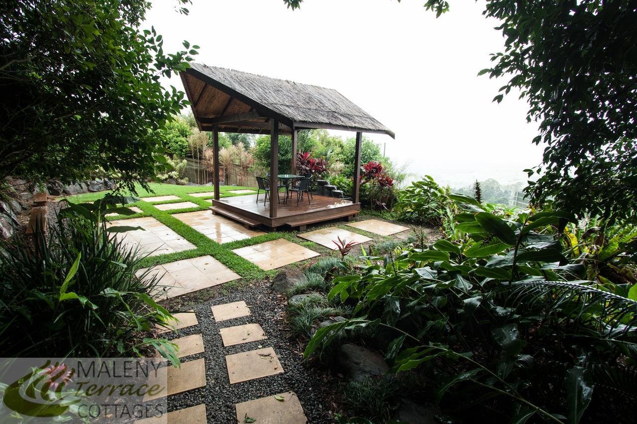 Maleny Terrace Cottages מראה חיצוני תמונה